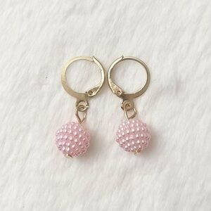 5/$15 🩷 MUST BUNDLE Pink Beaded Drop Hoop Earrings